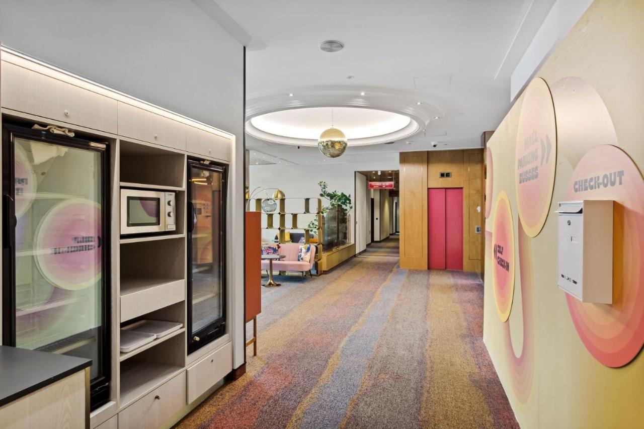 Becozy Au Parc Retro Edition Self-Check-In Rooms & Studios Fribourg Exterior photo